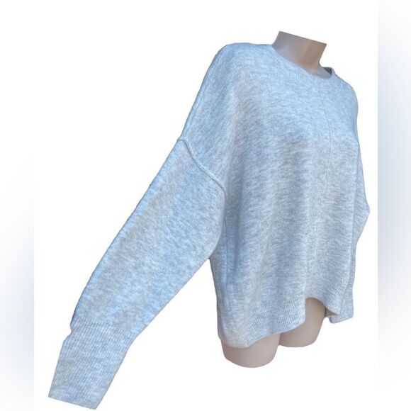 VINCE CAMUTO LIGHT GRAY SWEATER SHIRT - Picture 3 of 5